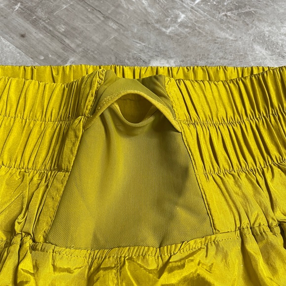 Free people shorts size large EUC - Picture 2 of 9